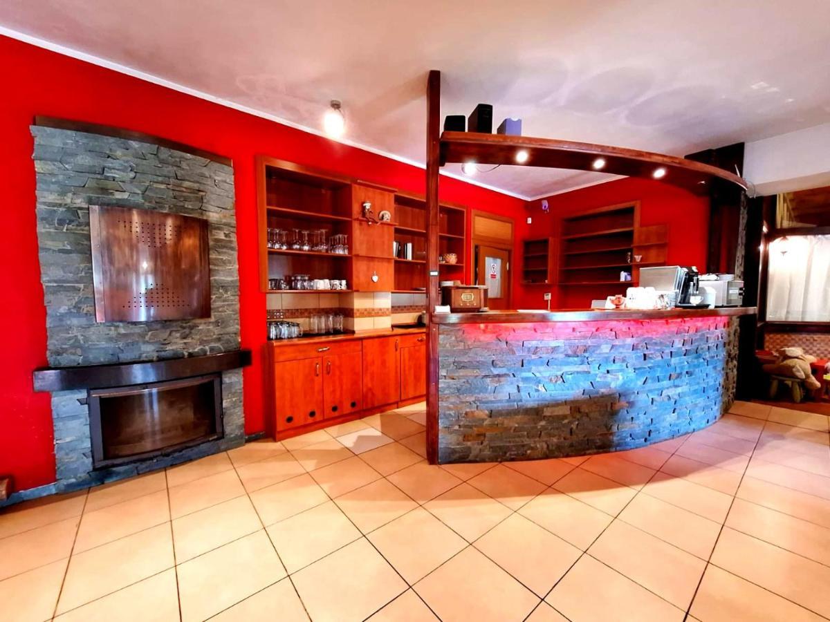 Vila Fenix B&B Ружомберок Экстерьер фото